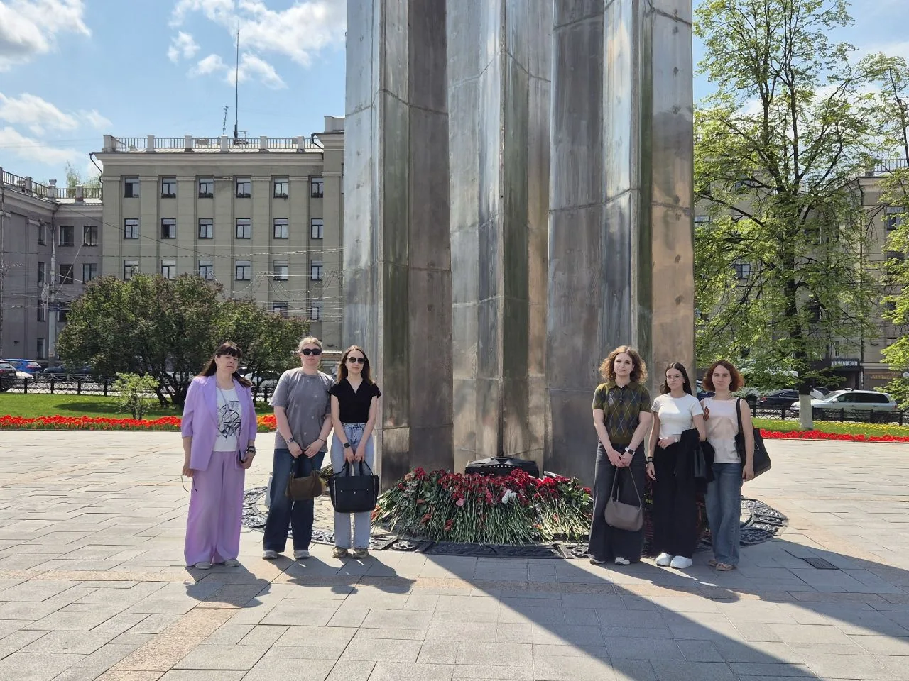 Памятная акция студентов Тульского филиала РЭУ им. Г.В. Плеханова Памятная акция студентов Тульского филиала РЭУ им. Г.В. Плеханова